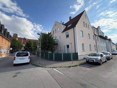 Modernes Mehrfamilienhaus mit 8 Wohneinheiten in gepflegtem Zustand