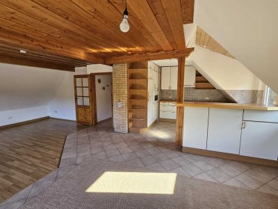 helle 3-Zimmer DG-Wohnung in Altensteig