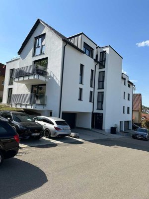 Erstbezug mit Balkon: Exklusive 3-Raum-Wohnung mit gehobener Innenausstattung in Albershausen