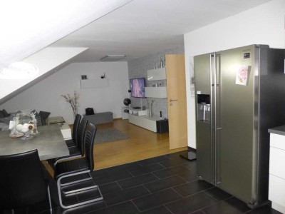 3,5 Zimmer Dachgeschoss-Wohnung -ca.  84 qm-!