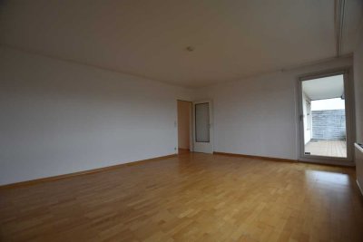 KUNZE: Großzügige Wohnung mit Balkon in Hannover-Anderten