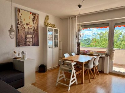 Sanierte 3-Zimmer-Wohnung mit Balkon und Einbauküche in Hannover