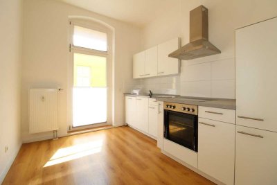 Erster Monat kaltmietfrei! Helle 3-Zimmer in Top-Lage mit EBK und Balkon!