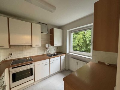 4-Zimmer-Wohnung mit Einbauküche und Balkon in Bonn Hardtberg (Zeitmietvertrag 3 Jahre)