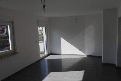 Attraktive, hochwertig sanierte 3-Zimmer-Wohnung mit Süd-Balkon und Garage in top Lage von Welzheim