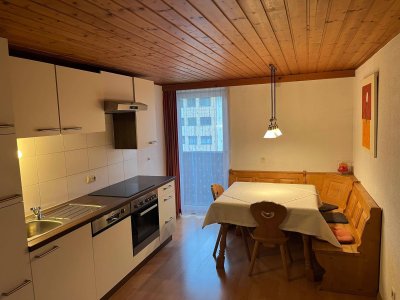 Schöne 3-Raum-DG-Wohnung mit EBK und Balkon in Kössen