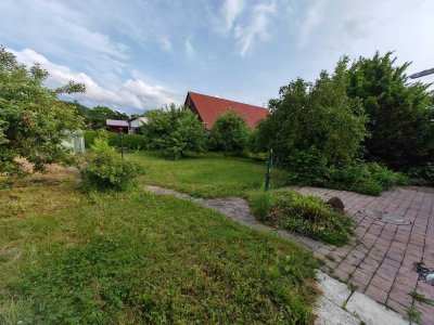 Leben wo andere Urlaub machen: Großes Einfamilienhaus komplt. unterkellert m. Wintergarten+Bauplatz