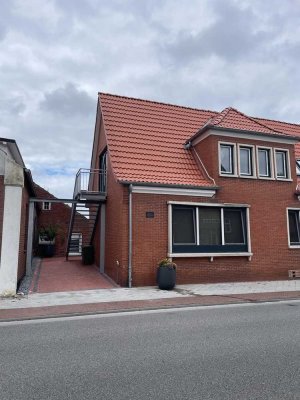 An der Nordseeküste, jetzt nach eigener Vorstellung ausbauen (nur wenige Tage im Angebot)