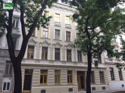 GÜNSTIGES PAKET 2 WOHNUNGEN FÜR ANLEGER! RENOVIERUNGSBEDÜRFTIG. EINE WOHNUNG LEERSTEHEND. EINE WOHNUNG UNBEFRISTET VERMIETET!