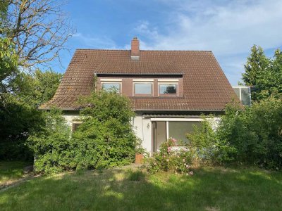 Weststadt - Großzügiges Einfamilienhaus mit Einliegerwohnung in ruhiger Lage