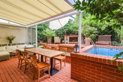 Exklusive Wohnoase mit Garten, Terrasse und Pool