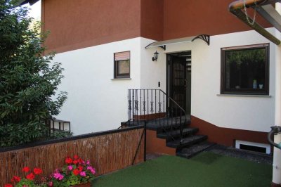 Großzügiges Massivhaus mit Gartenidylle, Terrasse & Balkon – flexibel als Ein- oder Zweifamilienhaus