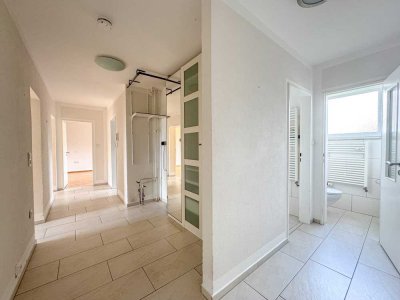 Sonnige 3-Zimmer Wohnung mit Fahrstuhl und Balkon
