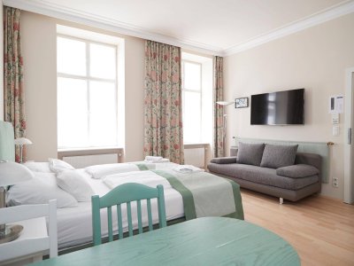 Exklusive City-Apartments nähe Botschafterviertel I ! provisionsfrei ! I vollmöbliert I kernsanierter Altbau I einzeln oder im Paket