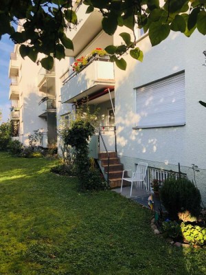Sonnige Hochparterre-Wohnung mit getrennten Räumlichkeiten im UG