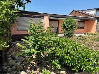 Schönes Einfamilienhaus mit Garten und Garage in ruhiger Lage in Kehl
