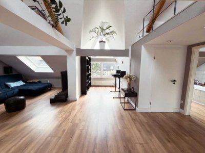 Stilvolle Maisonette mit Galerie, Balkon & Designmöbeln – befristet auf 6 Monate