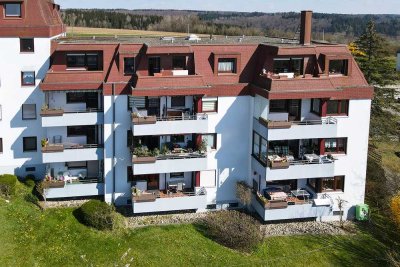 Schöne Etagenwohnung ... mit herrlichem Aussichtsbalkon und Stellplatz
