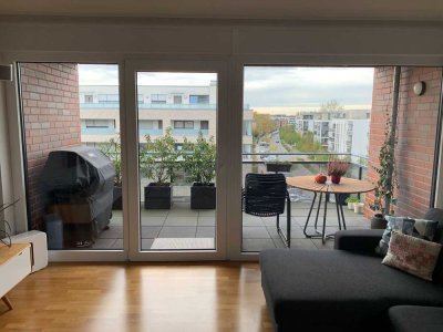 Helle Neubau Wohnung mit Terrasse in Mörsenbroich