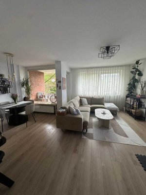 Stilvolle 3-Zimmer-Wohnung mit gehobener Innenausstattung mit Balkon in Langenfeld