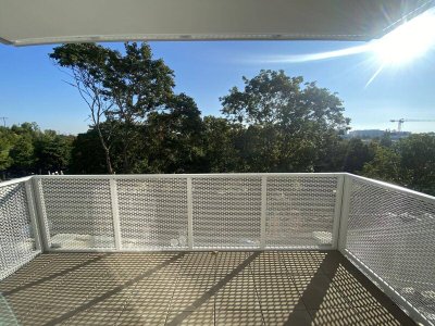 Top Weitblick Wohnung U3 2 Zimmer + Balkon - 1 bedroom apartment + balcony ERSTBEZUG =Das Laurenz=