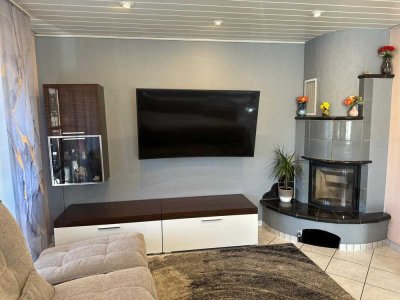 Modernes und Voll Möbliertes Familien-Einfamilienhaus in Nidderau (Ostheim) – 4 Zimmer, 2 Garage