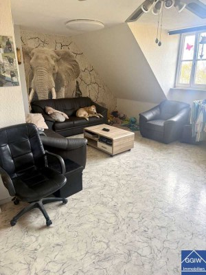 Zentral gelegene 4,5 Zimmer Wohnung mit Tiefgaragenstellplatz im Herzen von Hockenheim