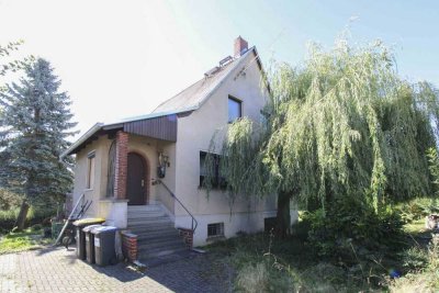 Sanierungsbedürftiges EFH - lassen Sie Ihren Wohn(t)raum in Taura entstehen