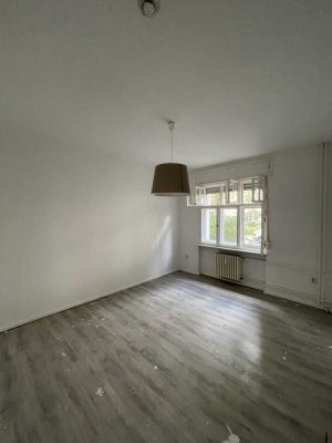 Helle Leerwohnung in ruhiger Lage