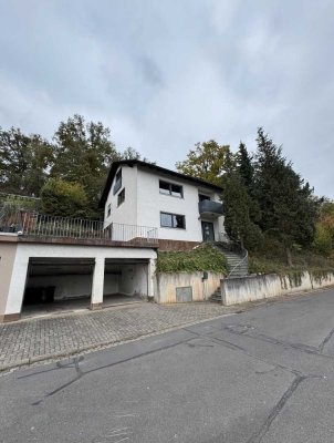 Einfamilienhaus mit Wohlfühlambiente in ruhiger Waldrandlage – Leidersbach/Ebersbach