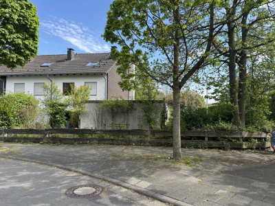 VON PRIVAT: 6,5-Zimmer-Reihenendhaus in Kelkheim-Münster