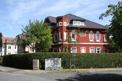 Zweizimmerwohnung in Altstadtvilla mit kleinem Balkon