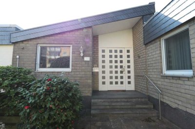 + Kaarst + Bungalow + Bj. 1972 + ca. 168 m² Wohnfläche + ca. 381 m² Grundstück + Garage +