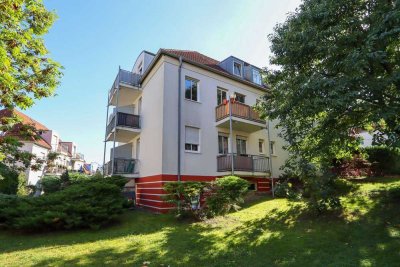 +++ Mitten im Grünen - 2-Zimmer-Whg. mit 2 Terrassen und TG Stellplatz +++