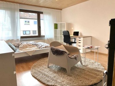 möbliertes Zimmer in 4-er WG