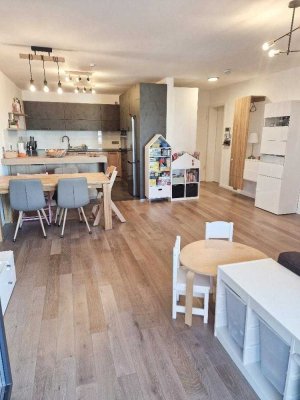 Provisionsfrei! Moderne, barrierefreie 4,5-Zimmer-Wohnung mit zwei Bädern, großem Balkon