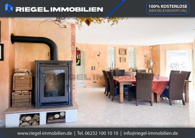 Sie hier? Wir auch! DHH in toller Lage mit großzügiger Wohnfläche von ca. 217 m² und ca. 201m² Gfl.