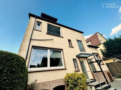 Moderne Maisonette-Wohnung mit zwei Balkonen inkl. Einbauküche in einem Zweifamilienhaus-chic!