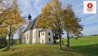Historische Gasthäuser in ruhiger, sonniger Lage mit Bergblick - Nahe Traunstein - 1.350qm Wohnfl.