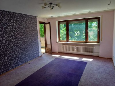 Renovierungsbedürftige 2,5-Zimmer-Wohnung mit EBK in Pfaffenhofen an der Ilm