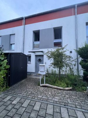 Schönes RMH am Wiesengrund für 2 Jahre zu vermieten