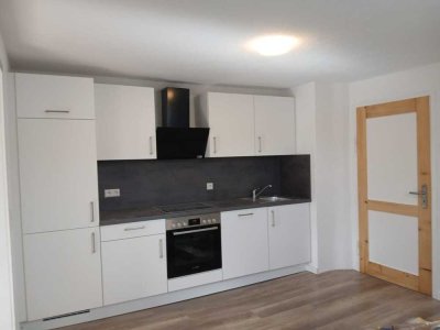 Frisch renovierte Dachgeschosswohnung in bester Lage von Backnang