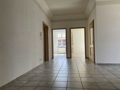 Exklusive 4-Zimmer-Wohnung in Jugendstilvilla mit neuer EBK