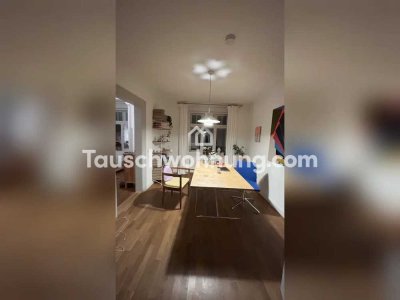 Tauschwohnung: Sehr schöne Altbauwohnung in der Innenstadt mit Balkon
