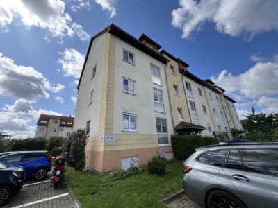Schöne, helle 4-Zimmer-Terrassenwohnung mit Gartenfläche