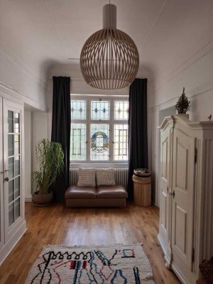 Stilvolle Eigentumswohnung mit Loggia, Balkon und Garten, VON PRIVAT