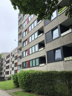 Reinkommen und Wohlfühlen: toll aufgeteilte, moderne 3-Raum-Wohnung mit Balkon!