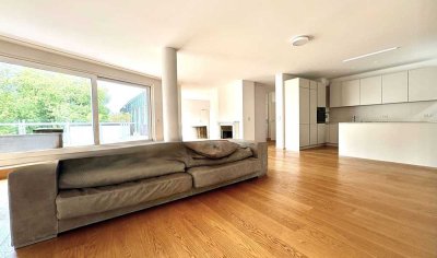 Duplex-Penthouse mit privatem Wellnessbereich auf Seegrundstück in Berlin-Grunewald