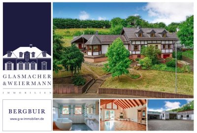 Einfamilienhaus mit Einstellhallen und Stall