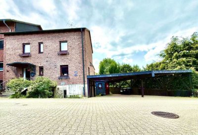 Optimal geschnittenes Familienhaus mit Einliegerwohnung, Stellplätzen und schönem Garten
